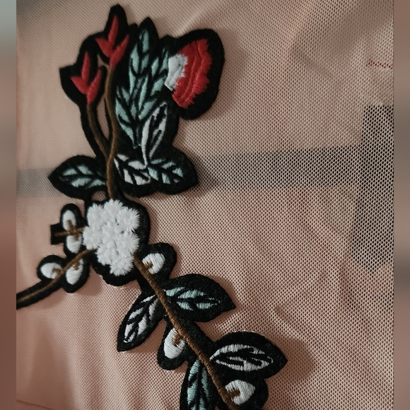 Light pink bodysuit with mesh front, size S - Picture 5 of 6